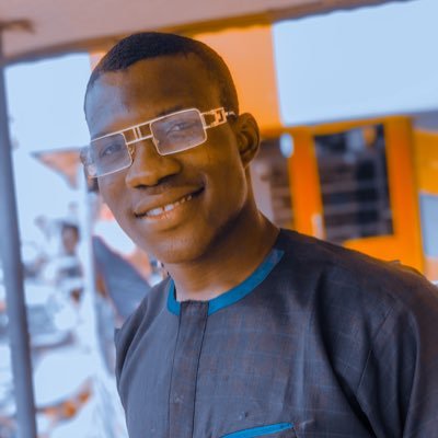 AbdulateefBn's profile picture. Product Designer (UI UX), Graphic Designer, and Branding.