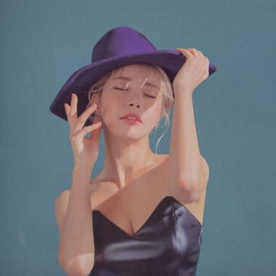 Marie_Tsrw's profile picture. In love with art, music, games & astronomy🪻🌿
