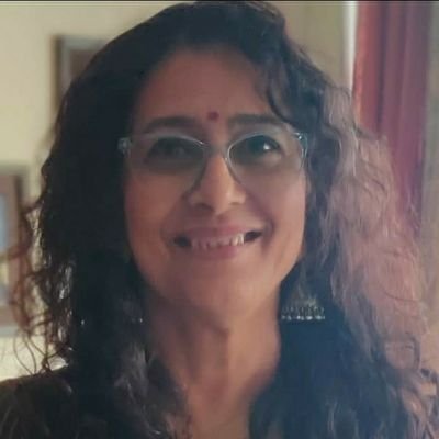 meenakarnik Profile Picture