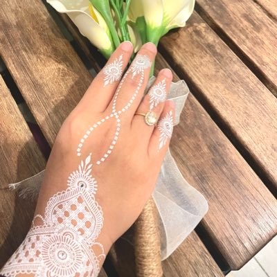 ricazaireen's profile picture. CEO of THE BEBEL COMPANY😅