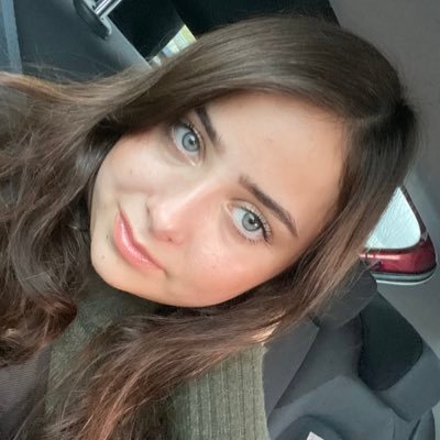 alexandramoroo's profile picture. Personlig økonomi, investering og selfgrowth.