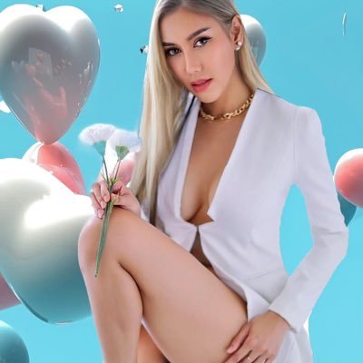 She is a celebrity model. can be found here. This article will clarify Bio,.