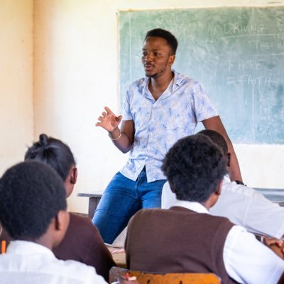 CAkunzirwe's profile picture. Classical reasoning as the foundation of man’s life😀