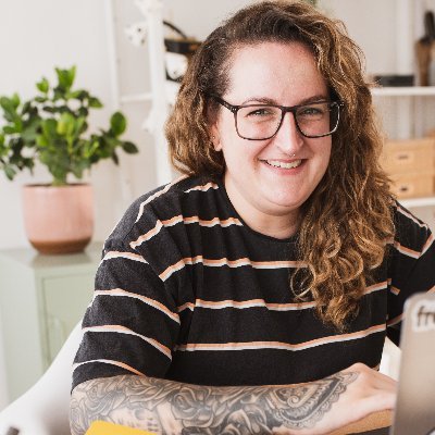 Hi! 👋  my name is Laura! I offer Brand and Web Design for businesses in the Health and Wellness industry.

Co-owner of Browns Tattoo Studio Ltd @brownstattoos