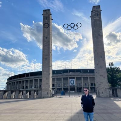 HectorMompo10's profile picture. Aqui publico mis mierdas.