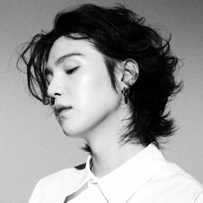 allenjoy13's profile picture. Love yourself 🌈  💜