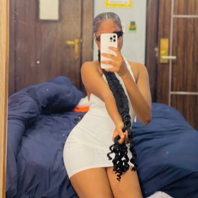 badgirltenda's profile picture. I CALL THE SHOTS 🖤🔫 IG:@badgirltenda