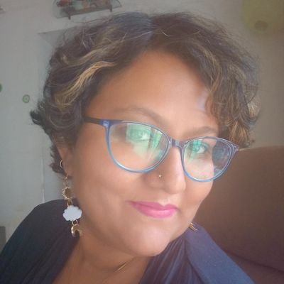 emeffernz's profile picture. I'm a homeschooling, music loving mom.