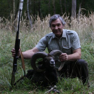 CITES depuis 2004 à ce jour, Expert auprès du conseil internationale de la chasse et de la conservation du gibier CIC, Expert en cotation des cinq continents !