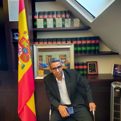 presidente del colectivo saharaui de los nacidos bajo bandera y administración española y descendientes...