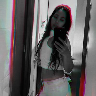 Sheryl23059424's profile picture. simple