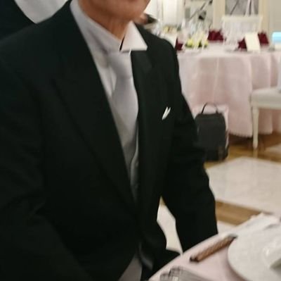 北海道  旭川近郊
職業 会社員   体重 65キロ        身長 171センチ