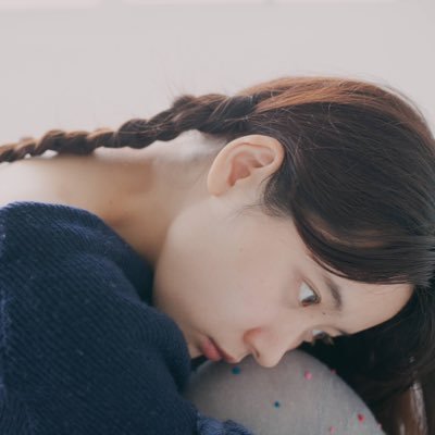_not_six's profile picture. 7A / nanae なまえ みたいな名前。くだものをおなかいっぱい食べたい。その日見かけた犬の数を数えながら暮らしています。LINE持ってません。📩kakikuenai@gmail.com