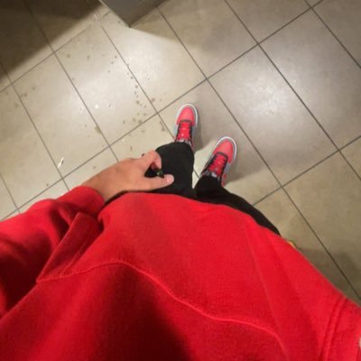 camflo14's profile picture. 16 i’m just here for the good memes