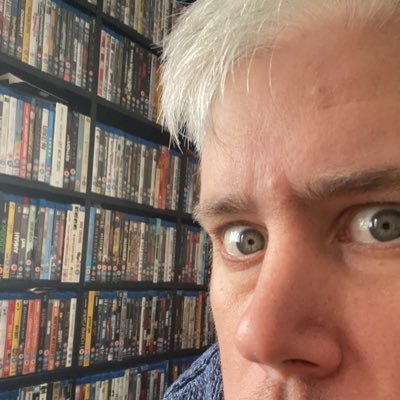 Husband, father and film lover. 🎥🍿 Feel free to recommend me a film, I love to discover all types.