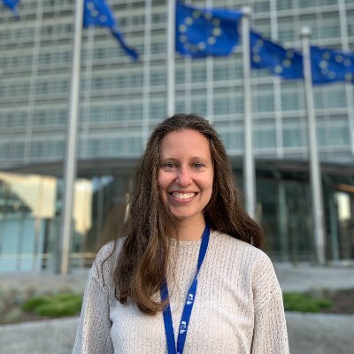 Conference interpreter and translator (EN-CAT/ES--DE)🇬🇧🇪🇦🇩🇪
Copywriter & Storyteller 📖🖋
