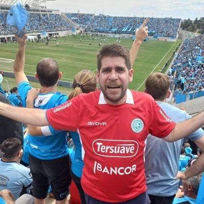 Abogado y Martillero y Corredor Publico.Hincha de Belgrano.