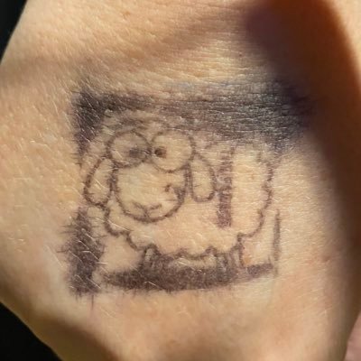 circe276's profile picture. she/her 24