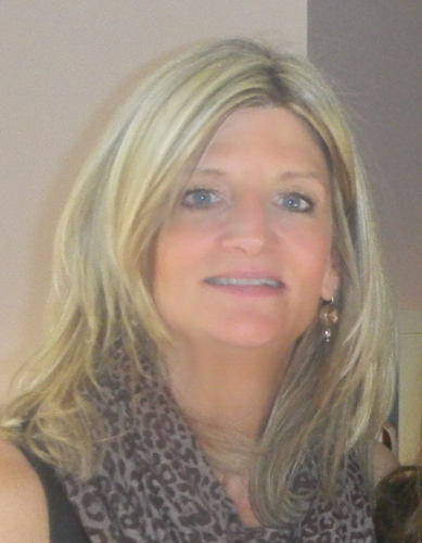 Detroiter, marketer, Media, gaming & Digital Tech junkie, wife, mom of 3 amazing girls, sports fan, avid golf and tennis, always learning!