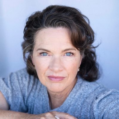 Official Twitter of Heather Langenkamp even though there is no blue check mark. I'm economizing. What can I say?