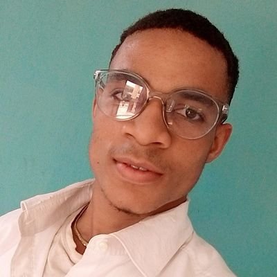 I help e-commerce entrepreneurs sell more using social media.Want to sell more and build a better and aligned brand?
Work with me
Email: realsamueluko@gmail.com
