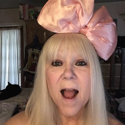 mom2mrnick's profile picture. 