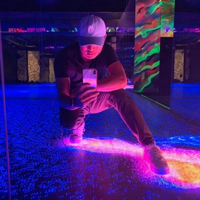 huyquocvu's profile picture. Full Time Financial Falconer