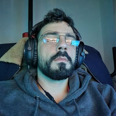 OhzKai's profile picture. Ingénieur DevOps à temps plein et mineur en tâche de fond.