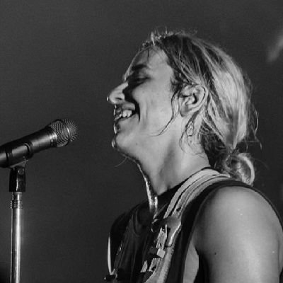 piitubitusa's profile picture. LA VIDA POR ONE DIRECTION Y LOS ERBAAAAKKK