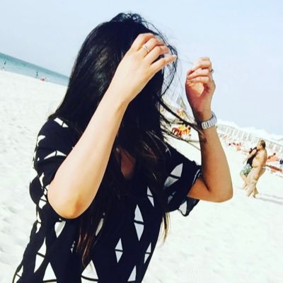 Nafizawazir1's profile picture. What doesn't kill you only makes you stronger, people change, things go wrong, but life goes on..