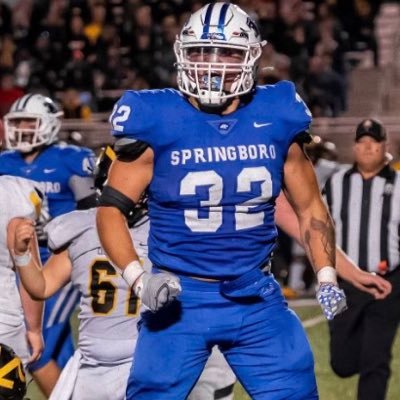 Springboro High school || ‘23 || 6’1 || 250lb || DE || DT || 3.4 GPA || 937-499-3412 || FB/ RB ||messinger.cameren@gmail.com || Head Coach: Ryan Wilhite