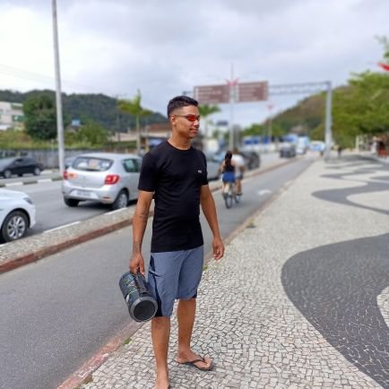 Deus é a esperança em meio a tempestade. 🙏