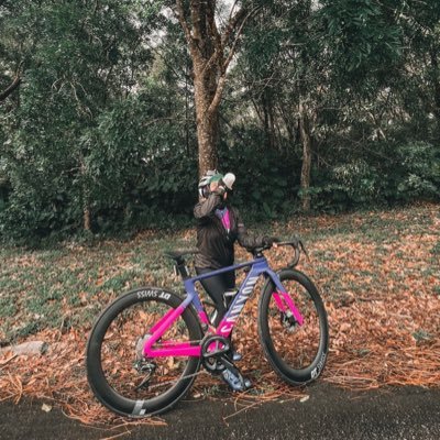 nienapuff's profile picture. one ❤️|goodvibes&|high ✋🏻