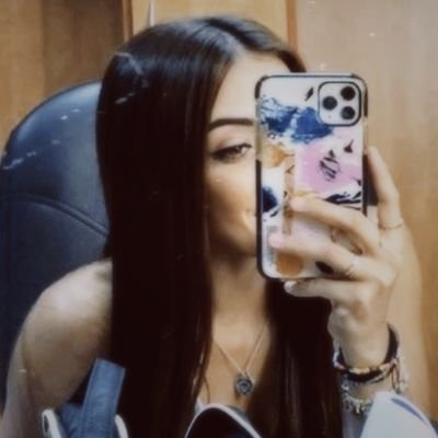 𝐧𝐮𝐧𝐜𝐚 𝐝𝐞𝐢𝐱𝐞 𝐬𝐮𝐚 𝐥𝐮𝐳 𝐞𝐬𝐜𝐮𝐫𝐞𝐜𝐞𝐫...✨🖤
ela/dela. fan account.