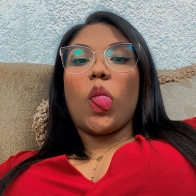 karlah04_'s profile picture. A beautiful disaster. Med💉. Cansadita de la gente metida🤪