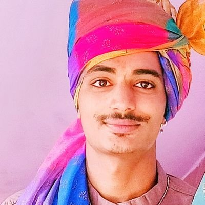 ROHITSi75714118's profile picture. 🙏⚔️🚩पुत्र मैं माँ भवानी का,मुझ पर किसका जोर,
काट दूंगा हर वो सर,जो उठा मेरे राजपुताना की ओर !!🙏⚔️🚩