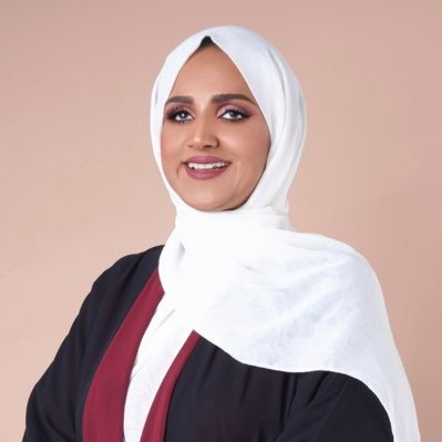مذيعة في @Jeddah_Radio ،باحثة دكتوراه في #الإعلام، ممثلة لوزارة الإعلام في مناقشة تقرير المملكة لإتفاقية ذوي الإعاقة بالأمم المتحدة #كلنا للوطن 🇸🇦