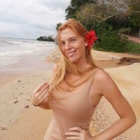 April (@april_hix_) 's Twitter Profile