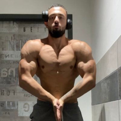 french guy info fitness https://t.co/0V8EKyWKJ7  👻 : marinojb