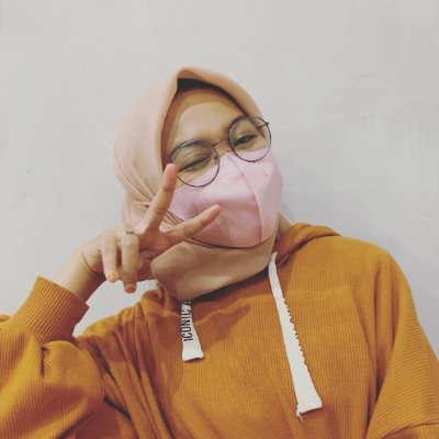 anggun_rum's profile picture. Bunga yang di jaga Oleh-Nya.