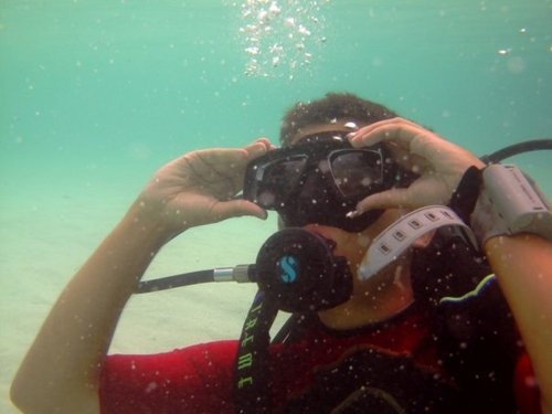 jessenziale's profile picture. Computer Scientist, Videogame Developer, Noob Guitarist and SCUBA Diver...