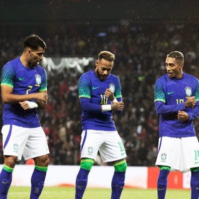 Fan malade de @neymar❤️ #Brésil# 🇧🇷🇧🇷 #lecture📚 Mla poum aprann epi pran plezi m