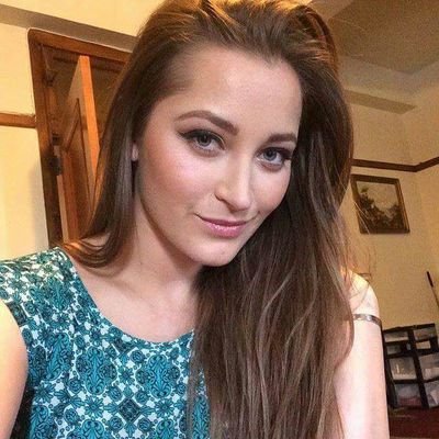 Beckylarry20's profile picture. 