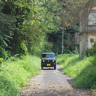 wrBHHSX7Pmz3Hqn's profile picture. 愛車JB64 XL のハンドルを握りしめ、70～20年前の洋楽を聞きながらB級グルメ行脚。
纏った腹周りの煩悩が筋トレのモチベーションです。

SNSに疎いのでルール等知らずに失礼あるかと思いますが、心広い方は宜しくお願いします。