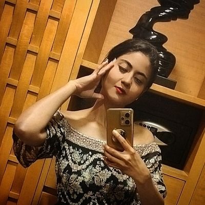 shreya_awasthi1's profile picture. 