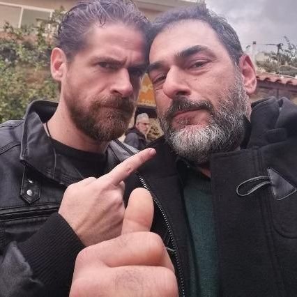 Μέγας Σίπερ ΜΒ Ανω Ποριάς
❤️🔥#sasmos #vasilikos❤️🔥
#teamMathios🦅
#μετηΒασιλικη🤍
#ΜΒακι🎀
+Καπετάνισσα💅 stan
*Parody account*