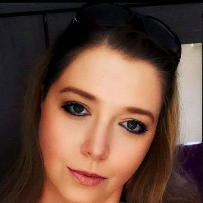 ♡ Healthcare Assistant (Carer) Slash4Ever #MyIdol 🎸🤘
I ❤ Nirvana, GNR ,SkidRow, Iron Maiden etc..🤘🎸🎶🌹 Instagram - roisin2duffy2