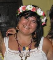 Creativa y originalmente diferente. #Periodista especializada en ocio y apasionada del celuloide. Pero me atrevo con todo.#Contenidos #Comunicación #Socialmedia
