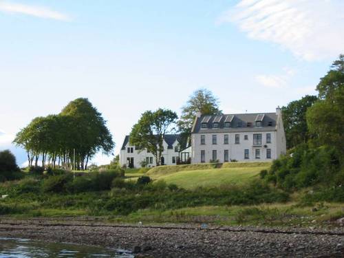 Charming, cosy and discreetly luxurious Kinloch Lodge is a hotel and restaurant like no other.  Famed for its fabulous food, magical scenery and relaxation.