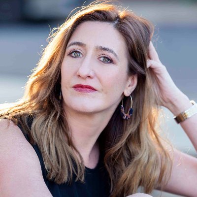 Actor, writer, director, VO
Creator-It Makes A Sound @IMASpodcast
@NYneofuturist alum
faculty NYU/Tisch @AtlanticActing
Contact re: classes+workshops+coaching